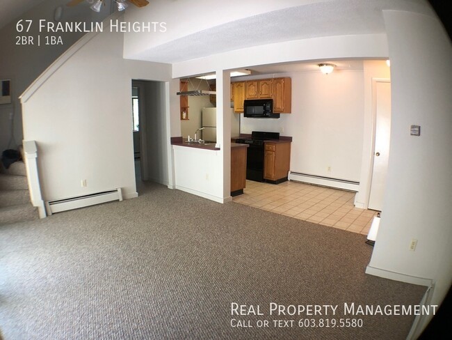 Building Photo - Spacious Townhouse with Modern Comforts an...