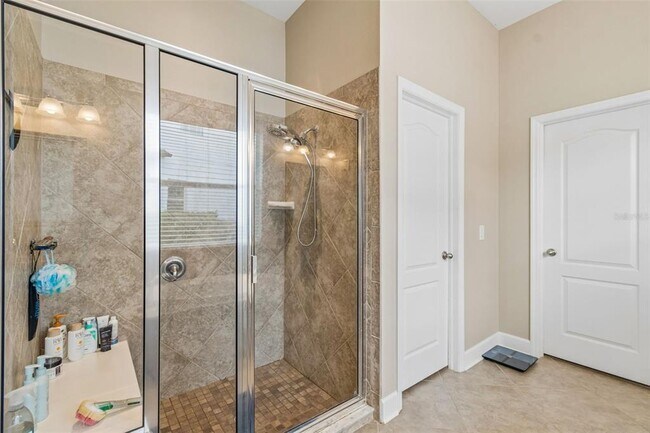 Building Photo - 4123 Windcrest Dr