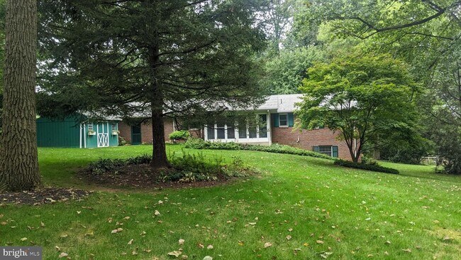 Building Photo - 13 Marie Dr