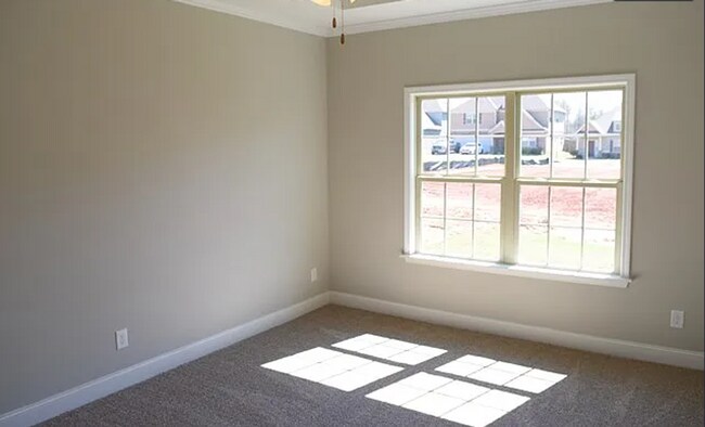 Building Photo - 10 Ivy Cross