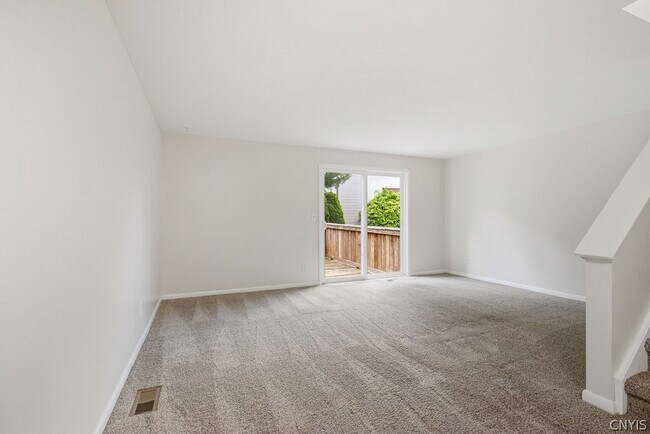 Building Photo - 8457 Bubbling Springs Dr