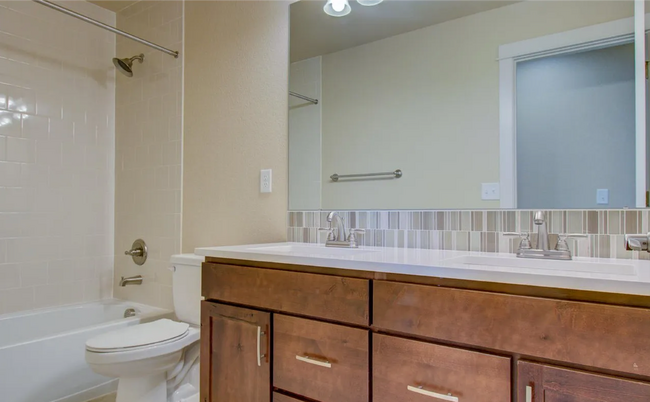 Building Photo - Gorgeous 4 Bed, 3.5 Bath Home | 3,100+ Sq ...