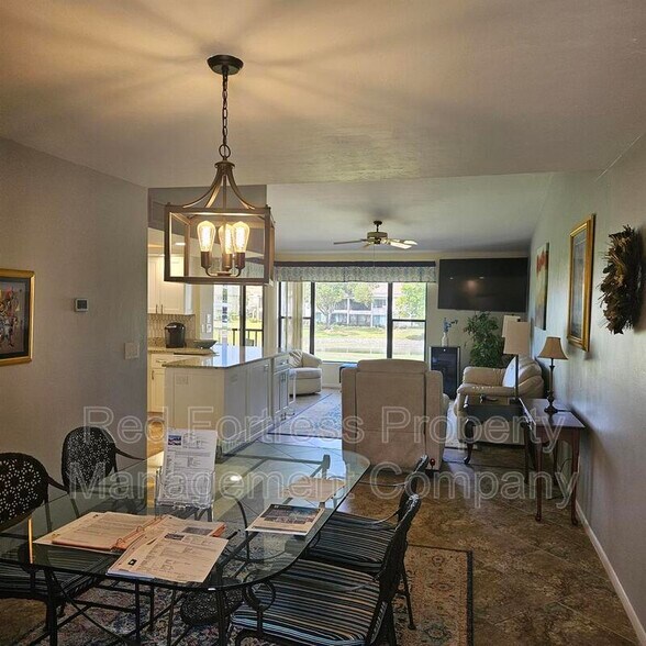 Building Photo - 5710 Trailwinds Dr