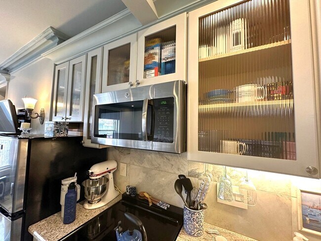 Building Photo - 88 Charles St