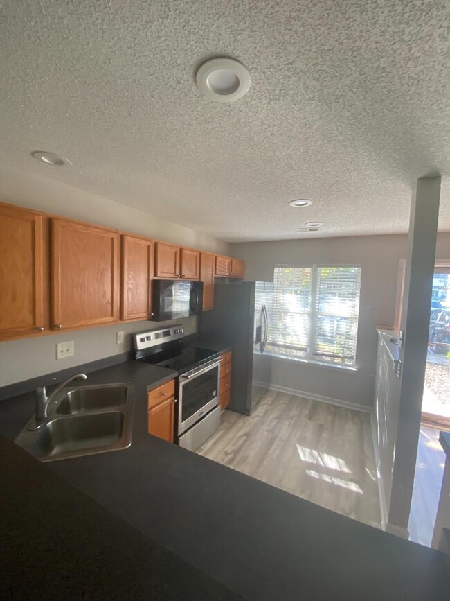 Building Photo - 257 Seabert Rd