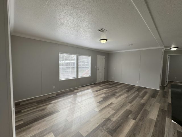 Building Photo - 9435 Sunset Dr