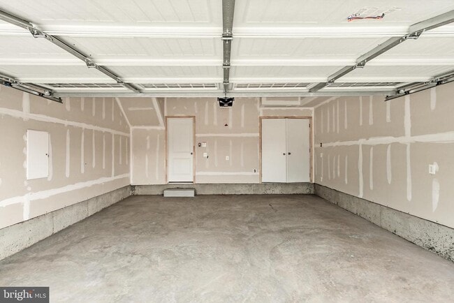 Building Photo - 4404 Fair Lakes Ct
