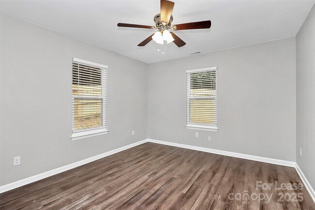 Building Photo - 1540 Nichole Ln