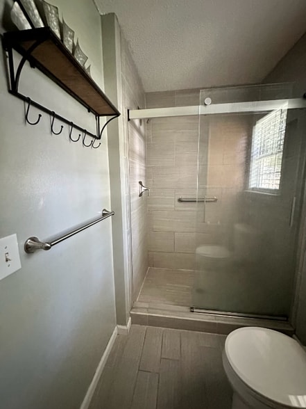 Building Photo - 13 Grandiflora Ln