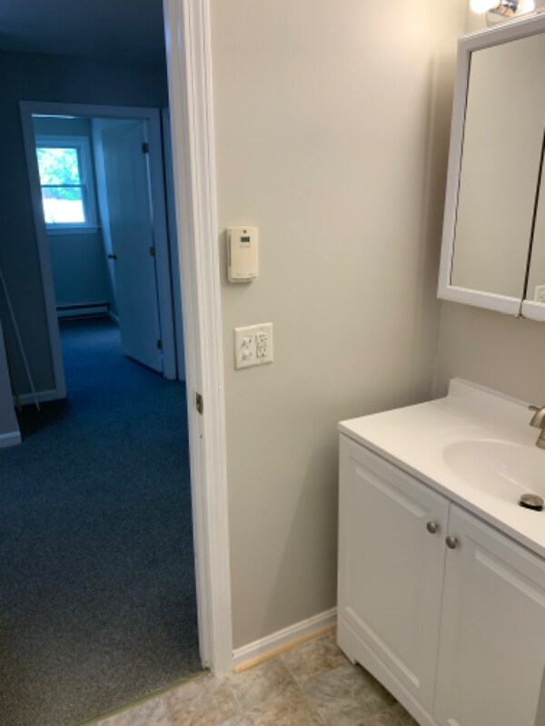 Building Photo - 139 S Main St