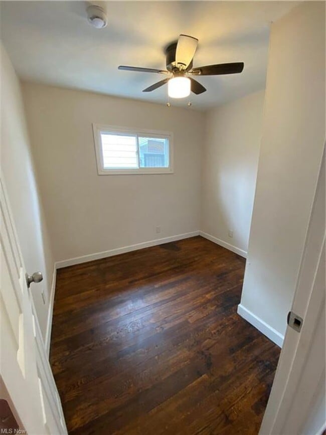 Building Photo - Renovated 3 Bedroom Home with 2 Full Baths