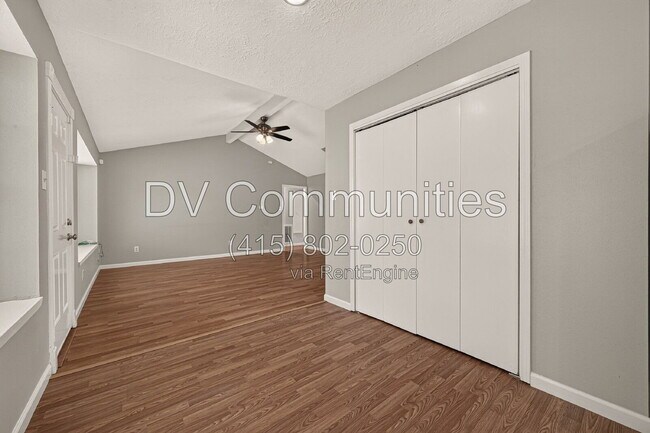 Building Photo - 5041 E Ridge Creek Dr
