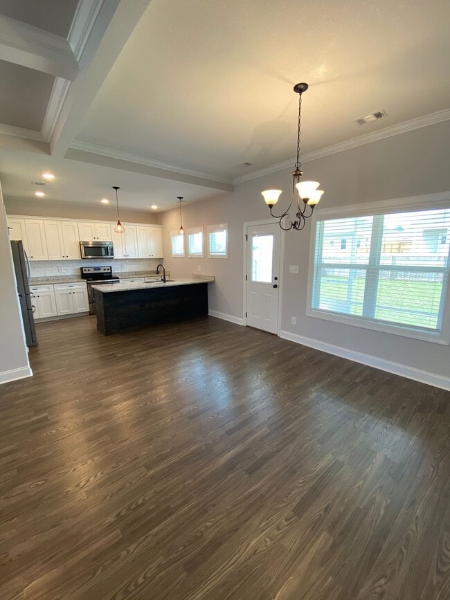 Building Photo - 109 Cascades Ct