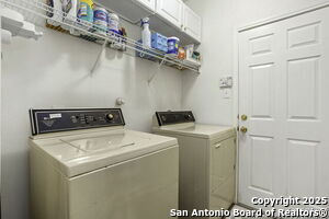 Building Photo - 211 Aster Trail