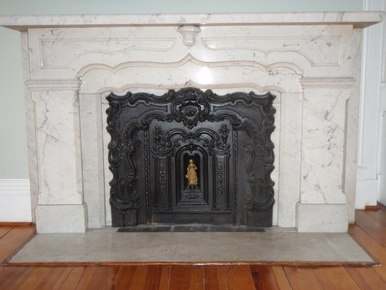 Mantle in Livingroom - 117 S Church St