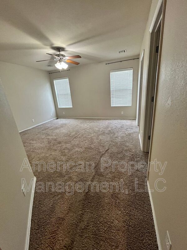 Building Photo - 4113 W 105th St S