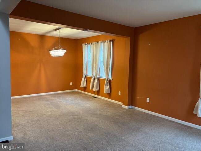 Building Photo - 9820 Leighland Ct