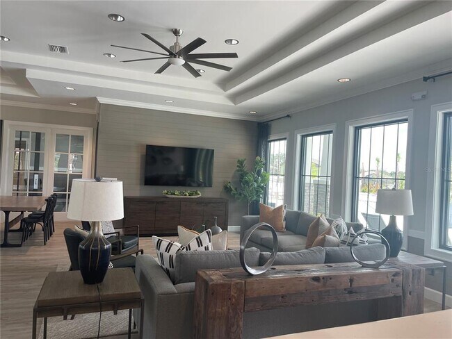 Building Photo - 36544 Smithfield Ln