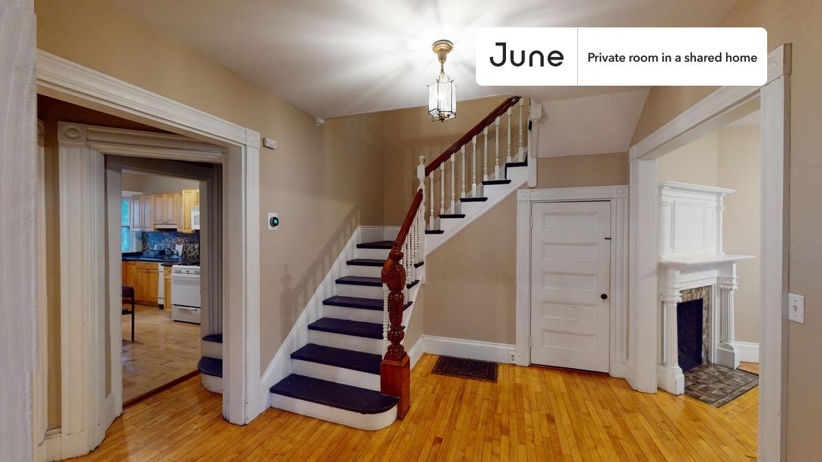 Building Photo - Room in Shared 6 bed/2 bath home