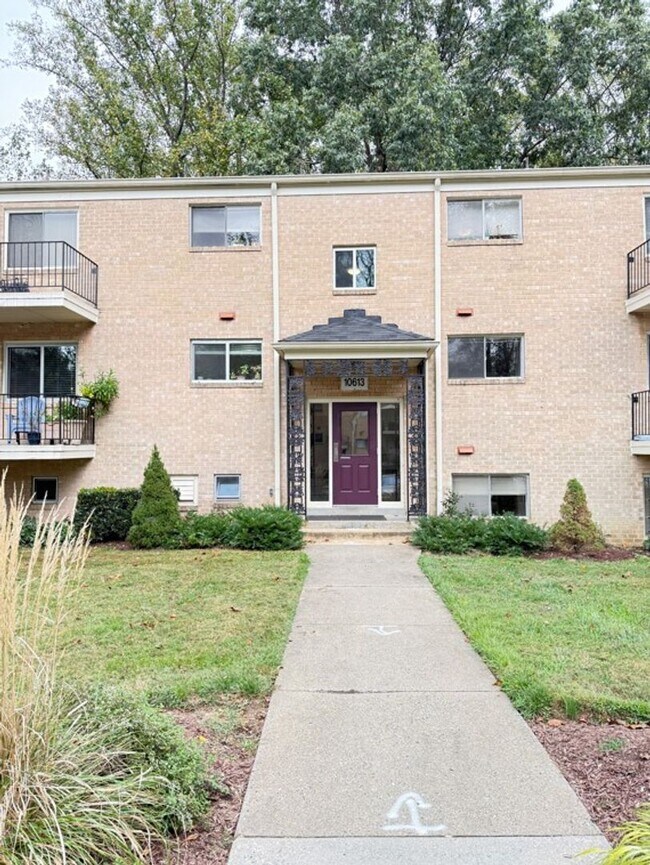 Building Photo - Commuter’s Dream! Large 2BR/2BA Condo Steps from Metro – All Utilities Included!