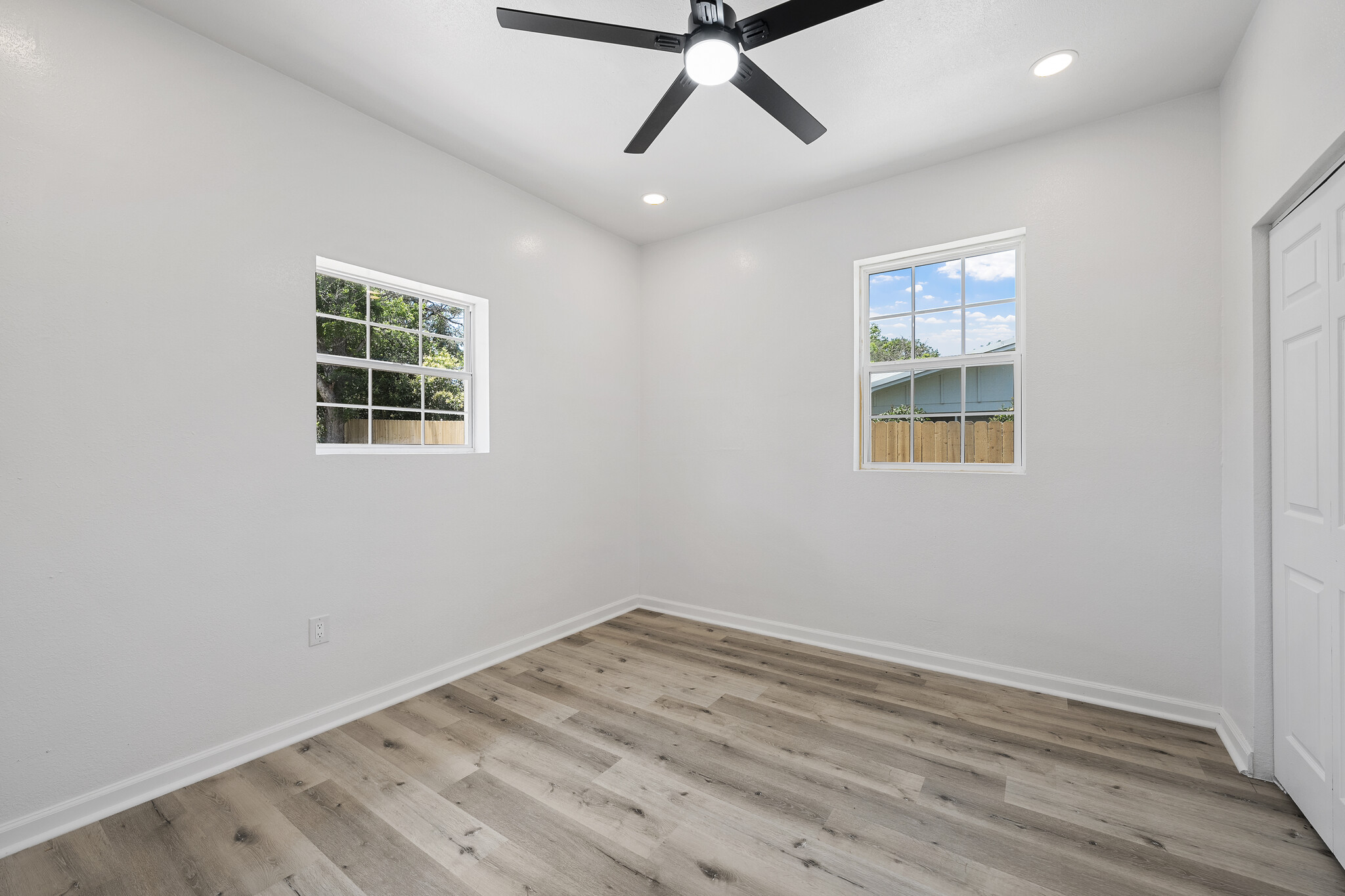 Building Photo - 4100 N 30th St