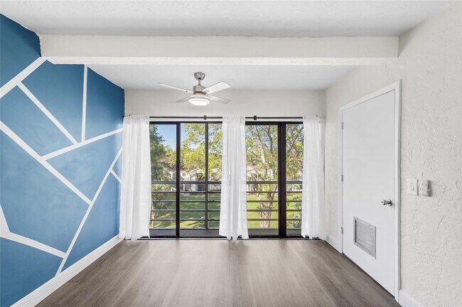 Building Photo - 10120 Boca Entrada Blvd