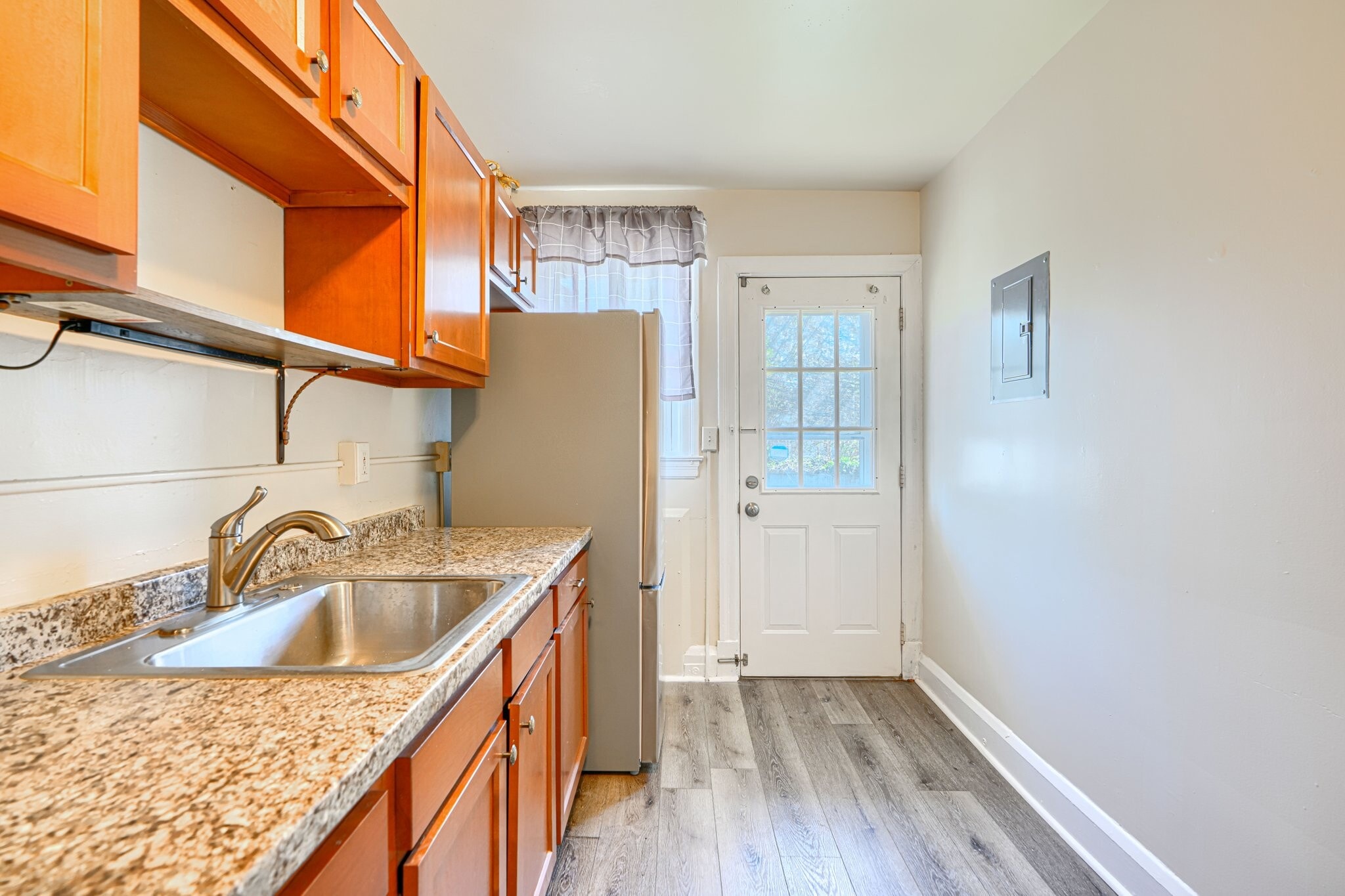 Building Photo - 4041 Wilkens Ave