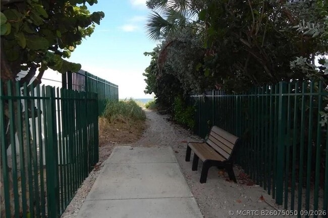 Building Photo - 1541 S Ocean Blvd