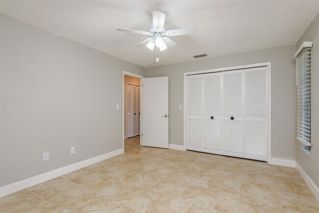 Building Photo - 1690 Curlew Rd