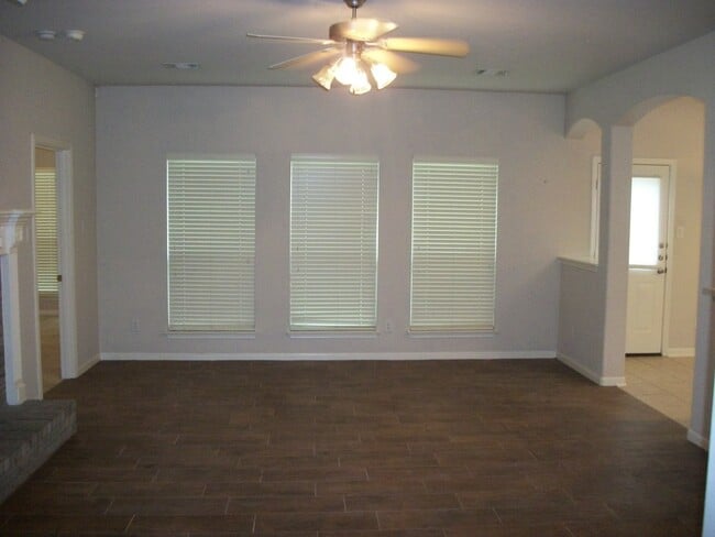Building Photo - Beautiful home in Stone Oak area!