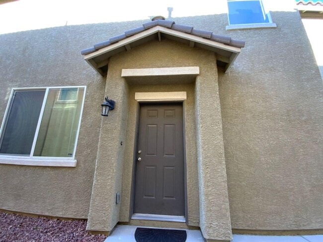 Building Photo - STUNNING 3 BEDROOM, 2.5 BATH HOME IN NORTHWEST LAS VEGAS!