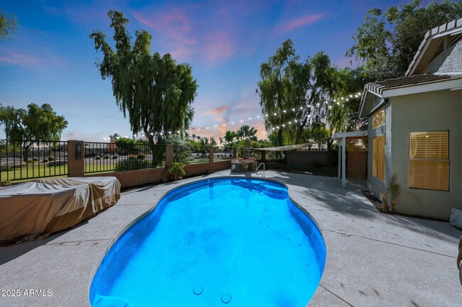 Building Photo - 14635 N 147th Ln