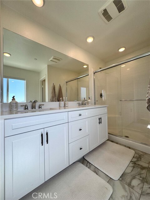 Building Photo - 36224 Owens Dr