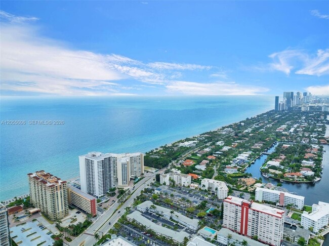 Building Photo - 2065 S Ocean Dr