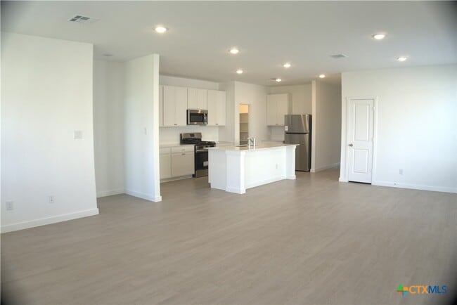 Building Photo - 8965 Gila Rdg