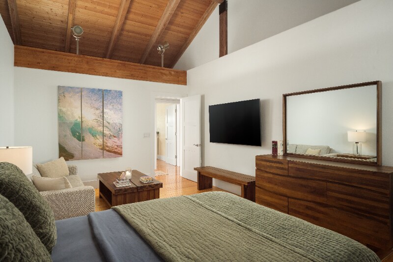 Building Photo - 1949 W Kuiaha Rd