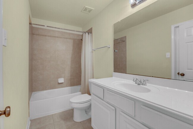 Building Photo - 26110 Basil View Ln