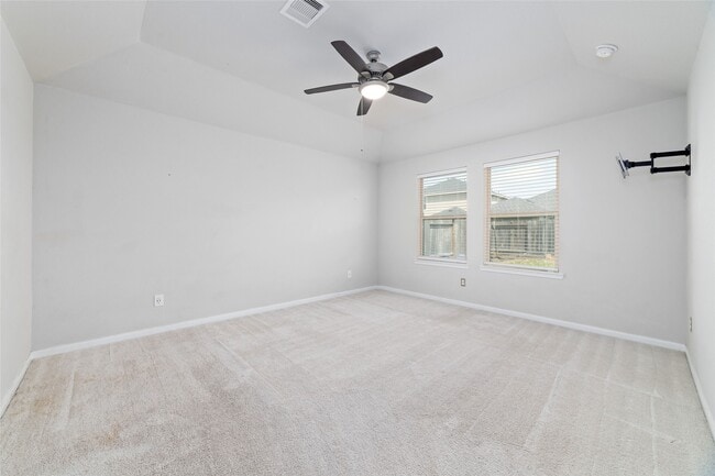 Building Photo - 21430 Poppy Pk Ave