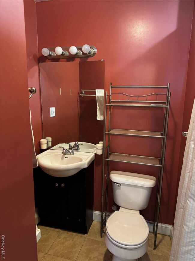 Building Photo - 62 Orrs Mills Rd