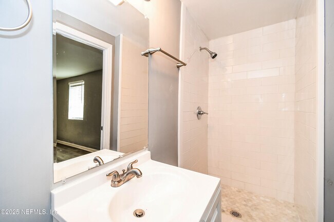 Building Photo - 4431 Telka Lynn Dr