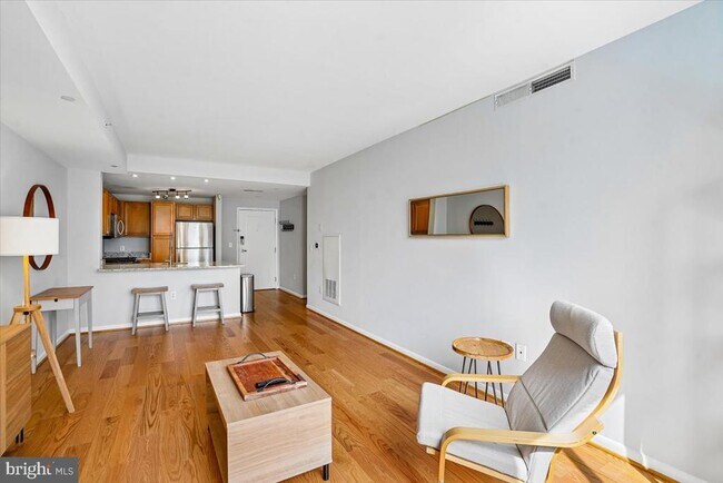 Building Photo - 350 G St SW