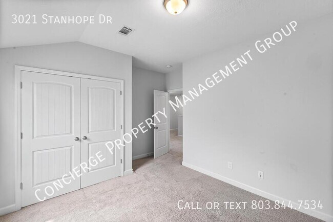 Building Photo - 3021 Stanhope Dr