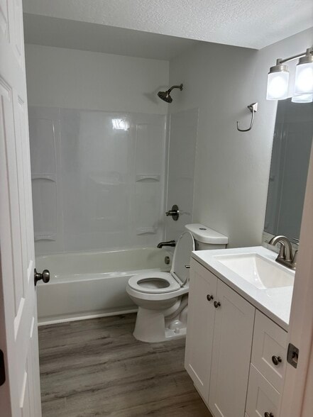 Building Photo - 7169 W Hawker Ln