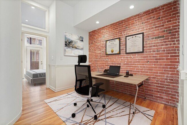 Building Photo - 109 Beacon St