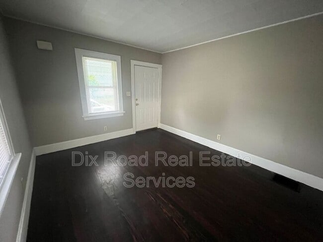 Building Photo - 306 Hudson Ave