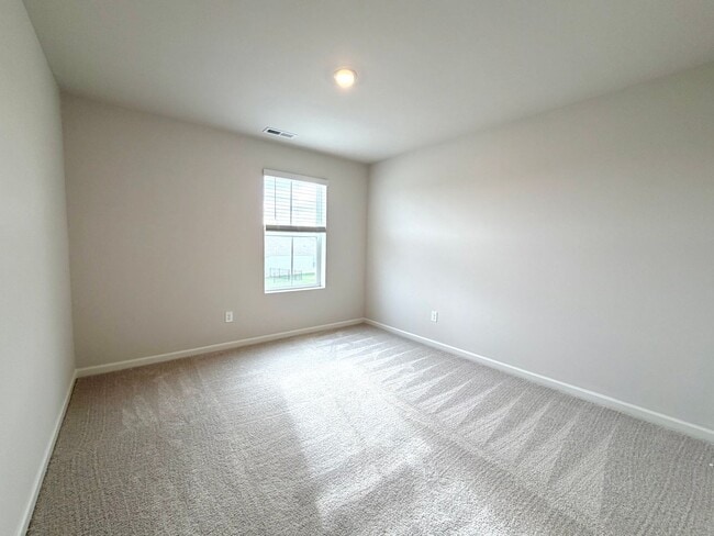 Building Photo - 919 Moray Ln