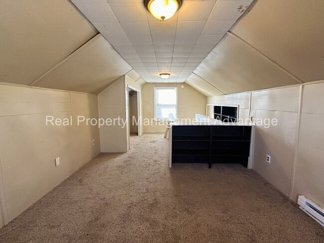 Building Photo - Ferndale Charm Close to Everything - Bay W...