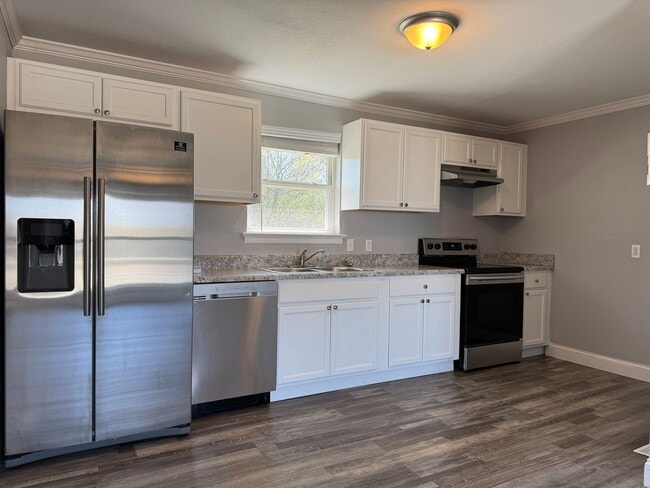 Building Photo - 1412 Carousel Rd