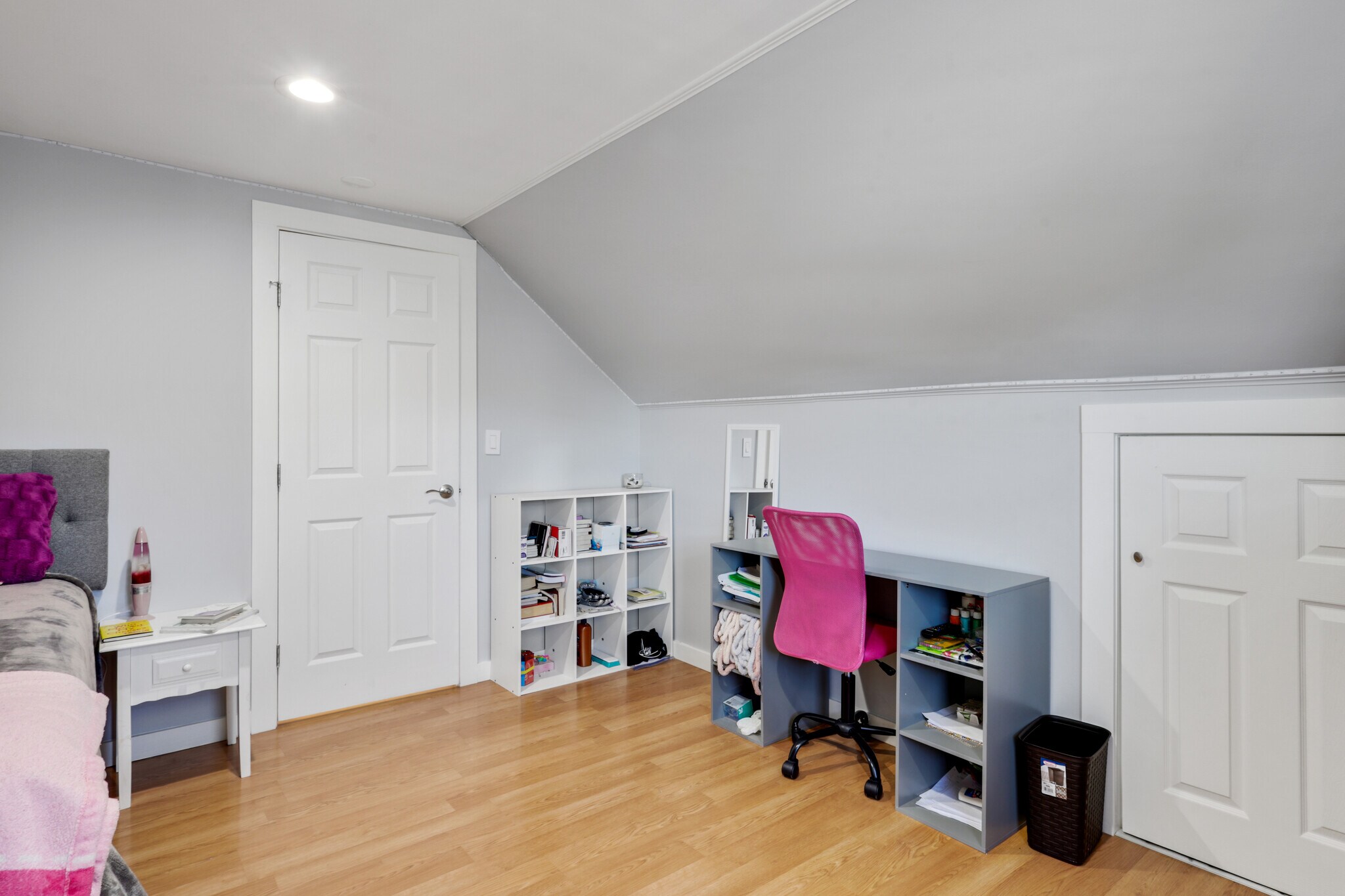 Bedroom 4 w/walk-in closet and storage - 969 Braun Ter