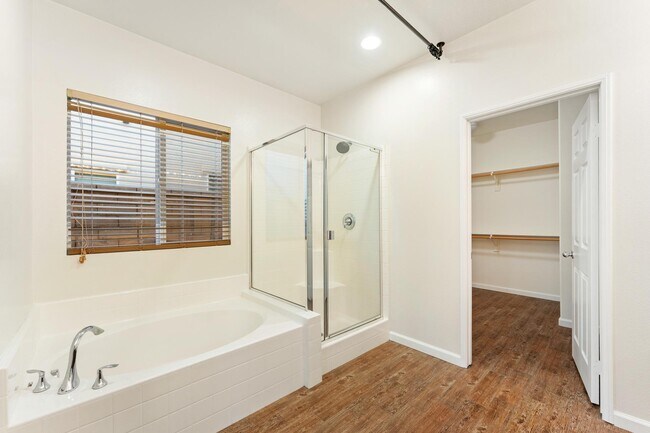 Building Photo - 82603 Grass Flat Ln